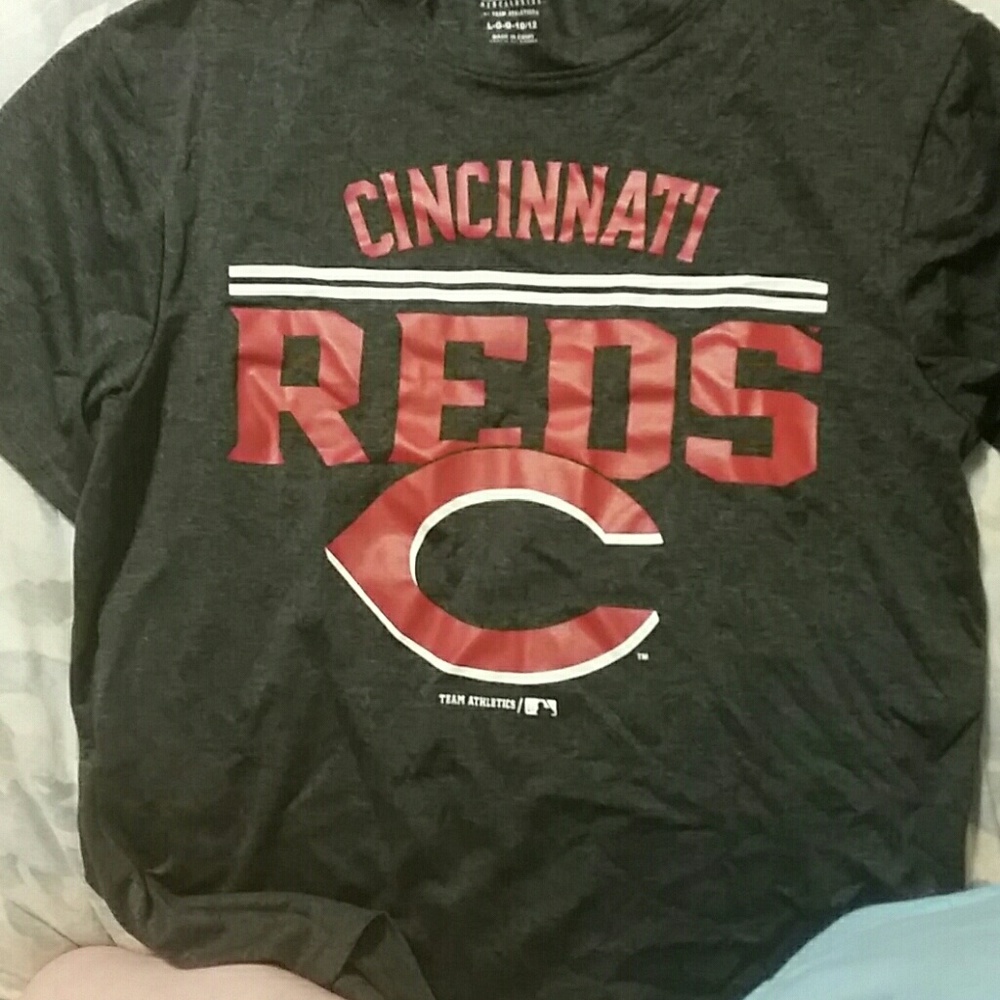 Cincinnati Reds tshirt
